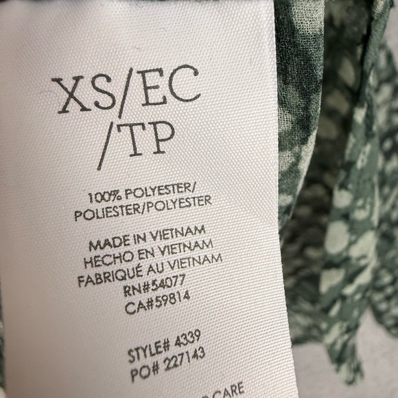 Cabi Green Patterned Women's Top XS - Picture 5 of 9